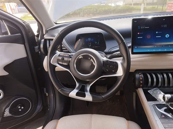 Фото 11 - BYD Yuan Plus