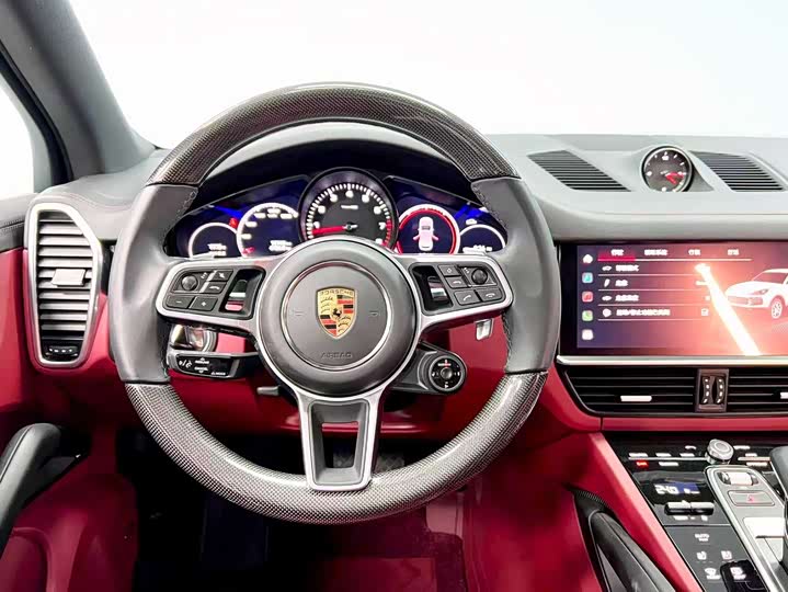 Фото 10 - Porsche Cayenne