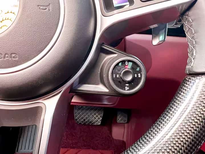 Фото 18 - Porsche Cayenne