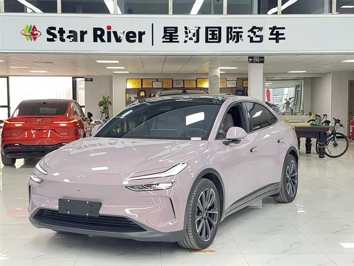 Фото 14 - Nio Onvo L60