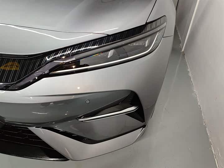 Фото 24 - BYD Song L