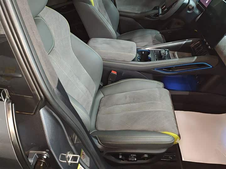 Фото 25 - BYD Song L