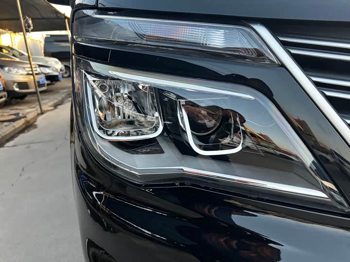 Фото 3 - Dongfeng Forthing Lingzhi M5