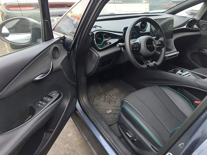 Фото 16 - BYD Dolphin