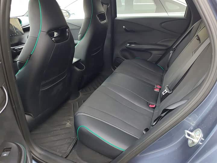 Фото 17 - BYD Dolphin