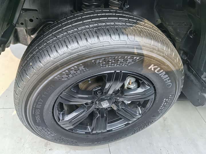 Фото 4 - Tank 300