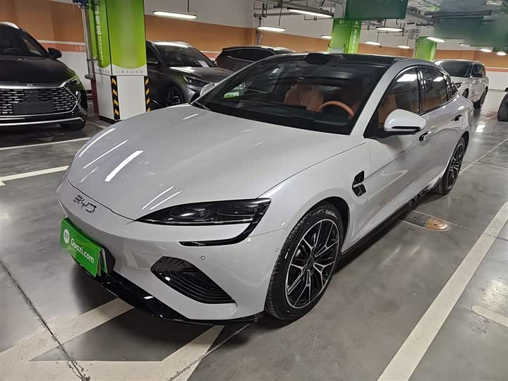 Фото 2 - BYD Seal