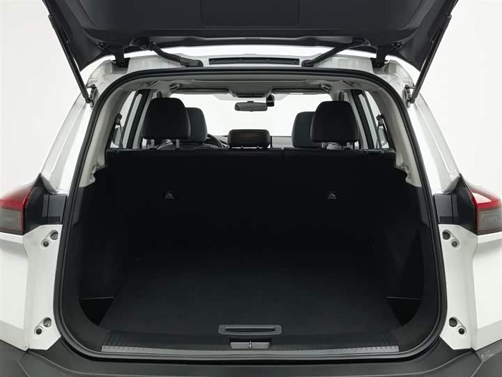 Фото 16 - Nissan X-Trail