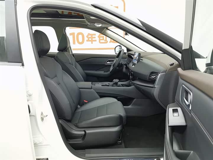 Фото 23 - Nissan X-Trail