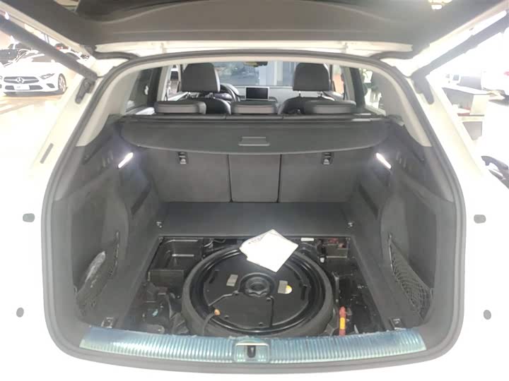 Фото 19 - Audi Q5L