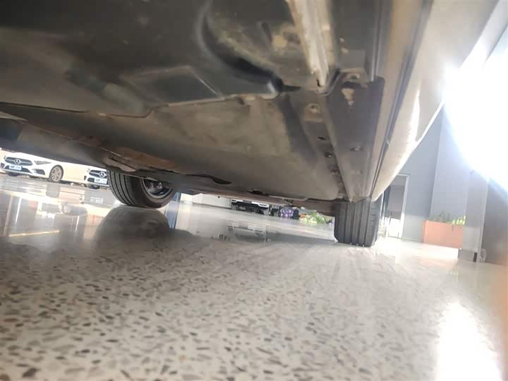 Фото 21 - Audi Q5L