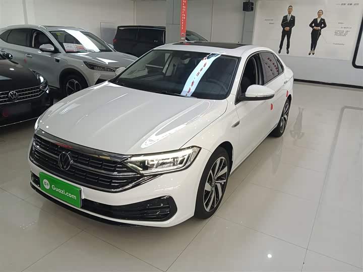 Фото 2 - Volkswagen Sagitar L