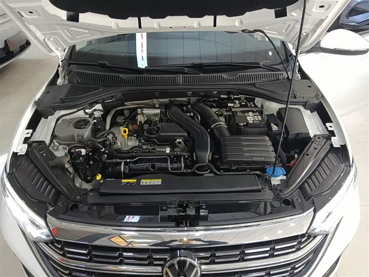 Фото 20 - Volkswagen Sagitar L