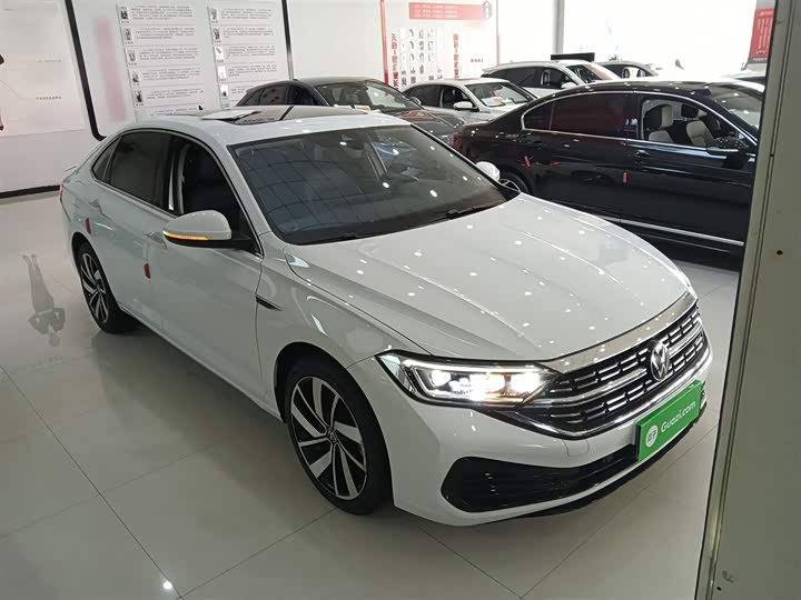 Фото 4 - Volkswagen Sagitar L