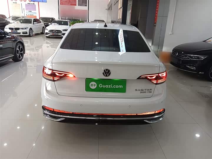 Фото 6 - Volkswagen Sagitar L