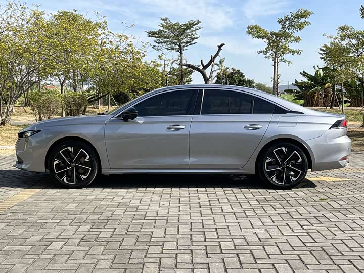 Фото 7 - Peugeot 508