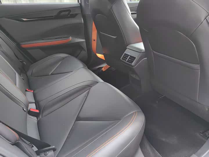 Фото 13 - Changan UNI-V