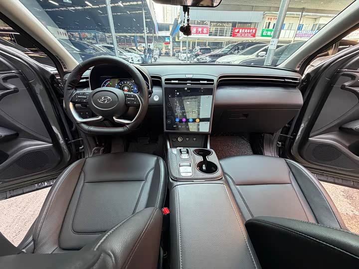 Фото 16 - Hyundai Tucson L