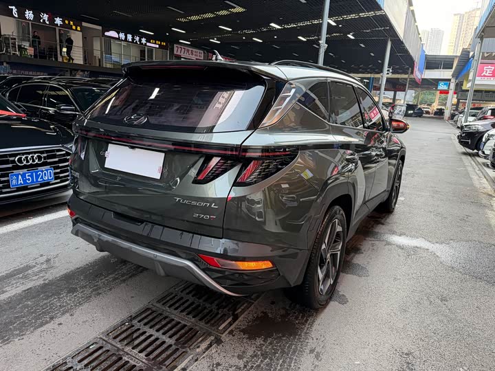 Фото 4 - Hyundai Tucson L