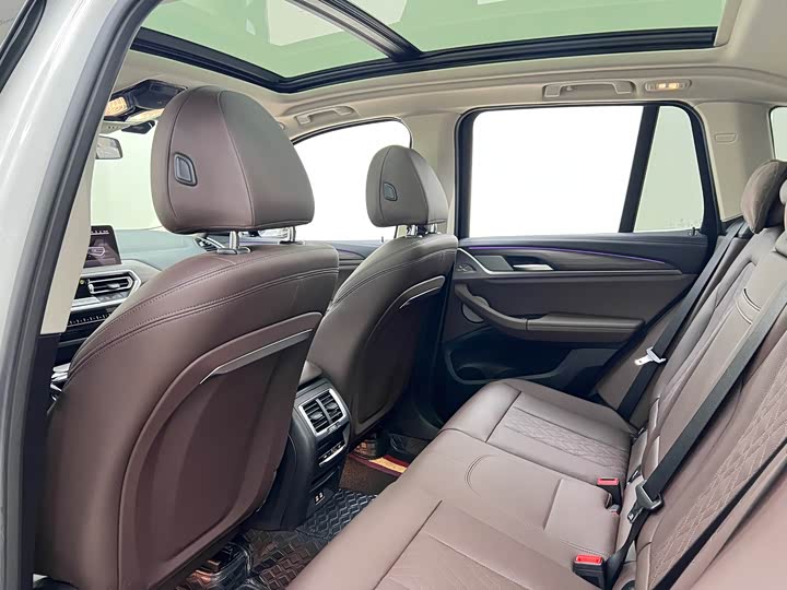 Фото 19 - BMW X3