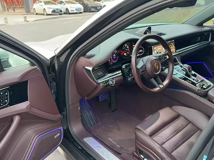 Фото 4 - Porsche Panamera