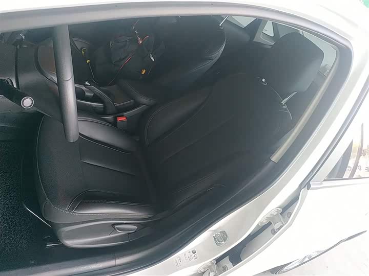 Фото 15 - Buick Excelle GT