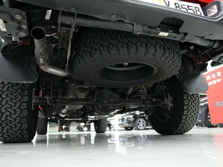 Фото 14 - Jeep Gladiator