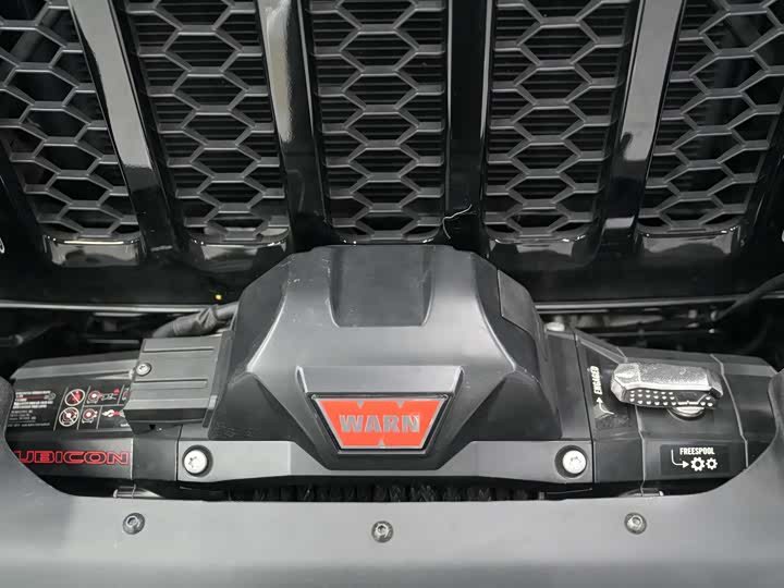 Фото 17 - Jeep Gladiator