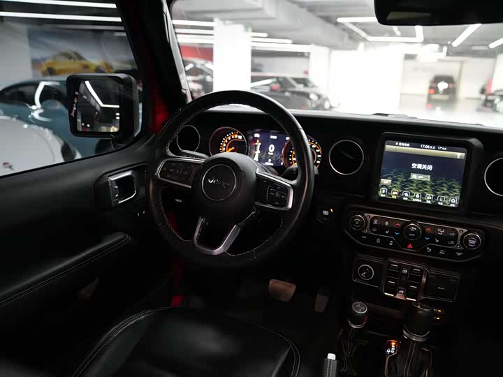 Фото 23 - Jeep Gladiator