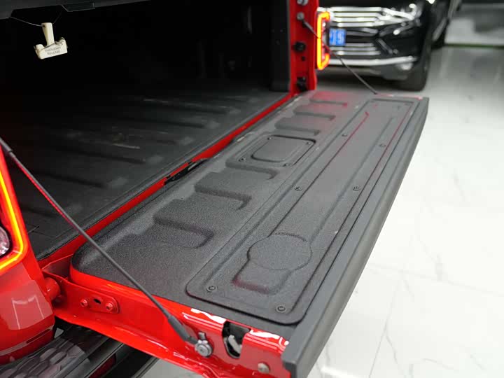 Фото 26 - Jeep Gladiator