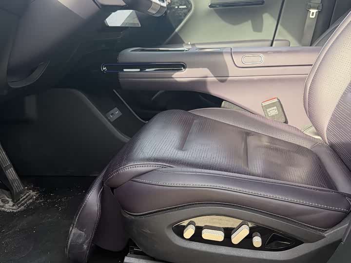 Фото 6 - Avatr 07