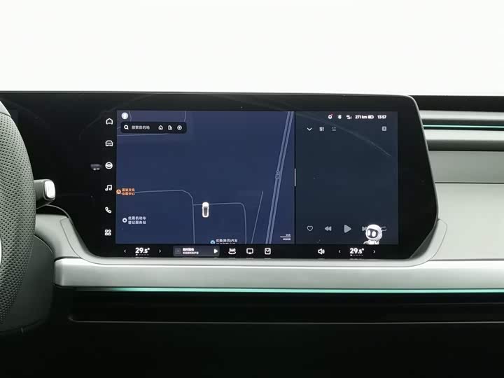 Фото 12 - XPeng P7