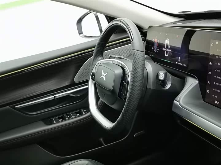 Фото 22 - XPeng P7