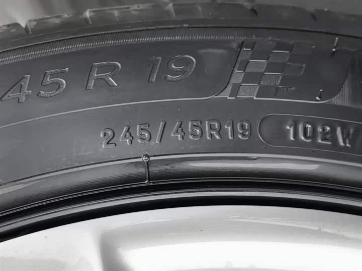 Фото 24 - XPeng P7