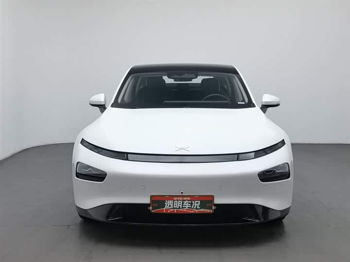 Фото 3 - XPeng P7