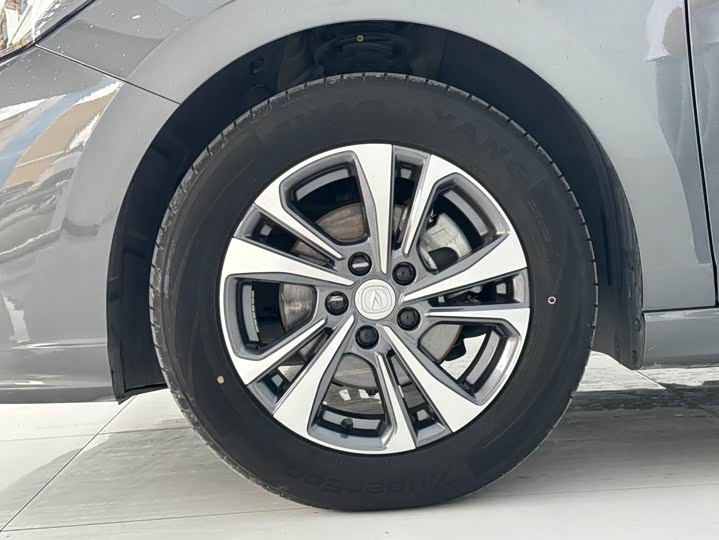 Фото 13 - Changan Eado Plus