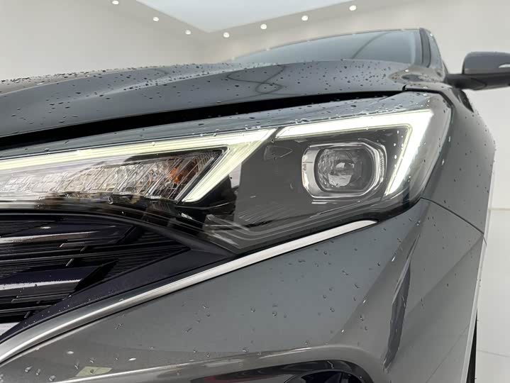 Фото 14 - Changan Eado Plus