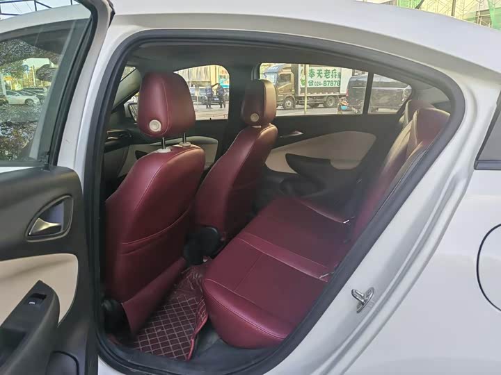 Фото 6 - Buick Excelle