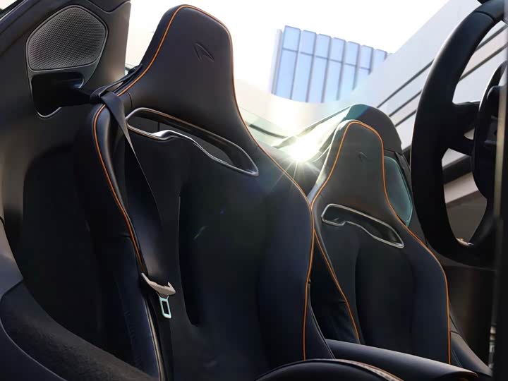 Фото 5 - McLaren Artura