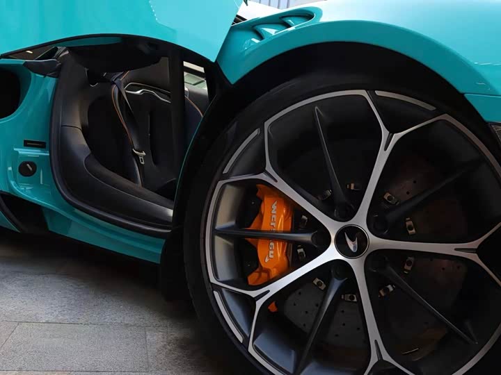 Фото 6 - McLaren Artura