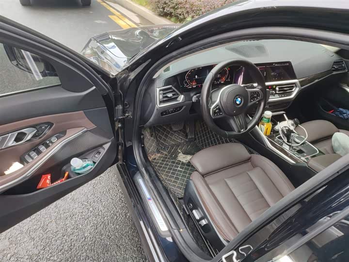 Фото 14 - BMW 3 Series