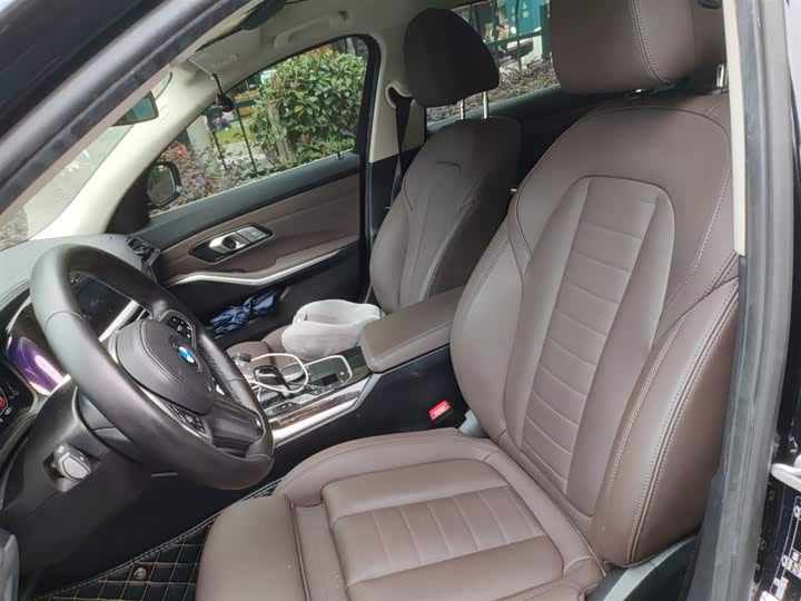 Фото 8 - BMW 3 Series