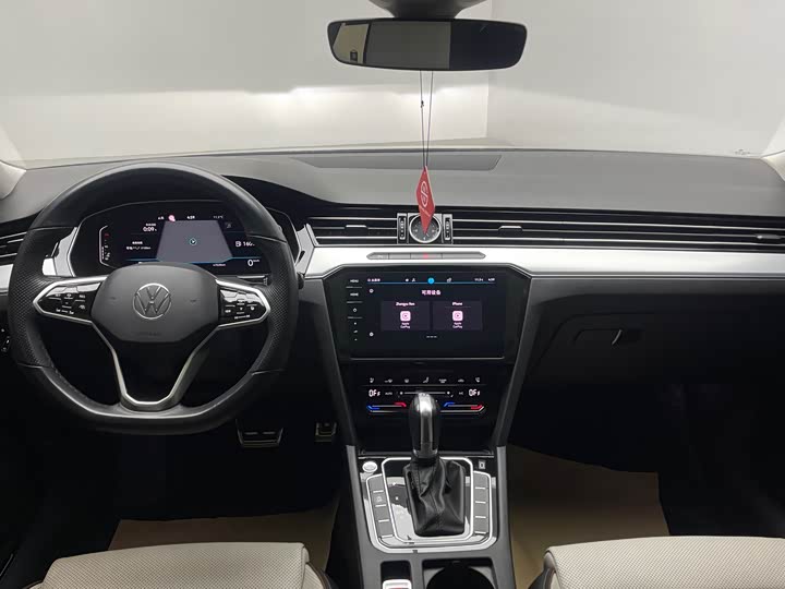 Фото 11 - Volkswagen Magotan