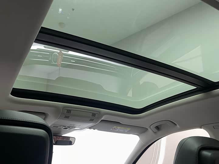 Фото 15 - Volkswagen Magotan