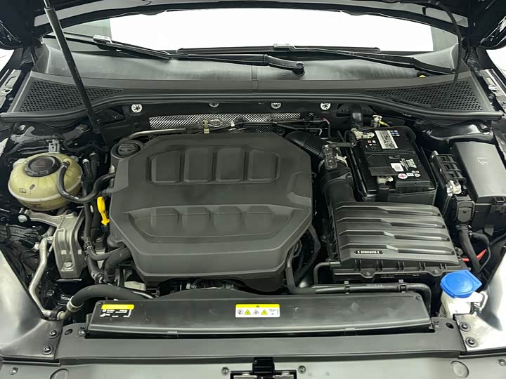 Фото 16 - Volkswagen Magotan