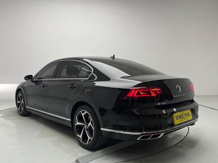 Фото 20 - Volkswagen Magotan