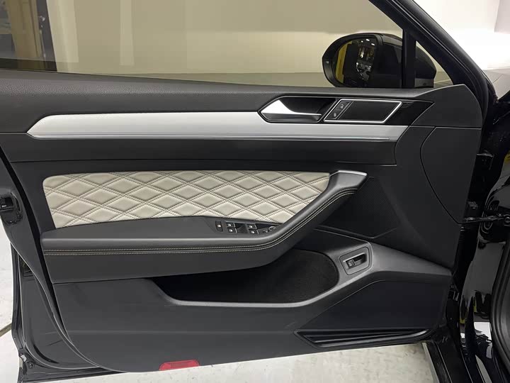 Фото 8 - Volkswagen Magotan