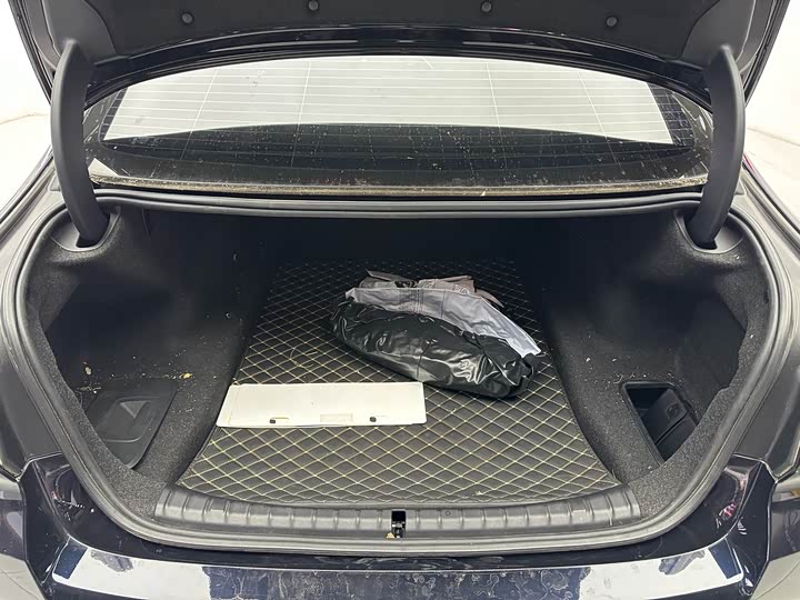 Фото 12 - BMW 5 Series