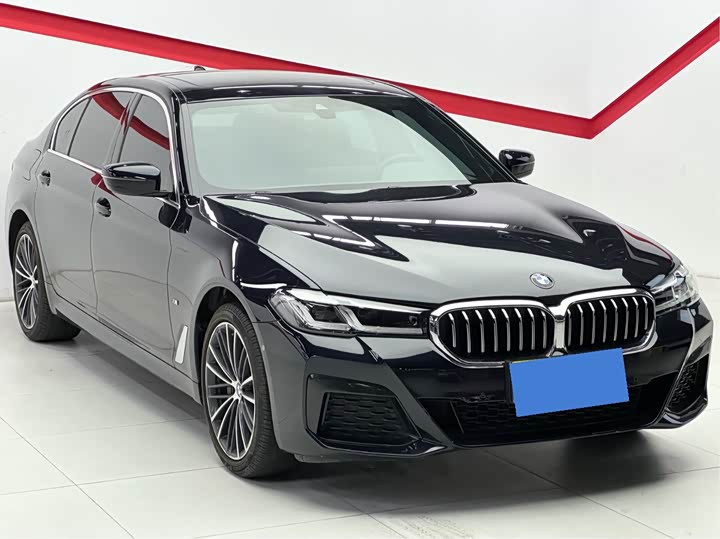 Фото 3 - BMW 5 Series