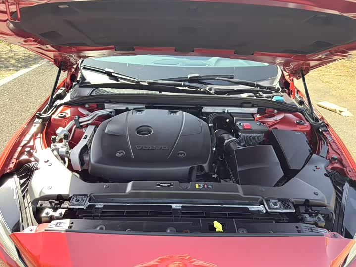 Фото 27 - Volvo S60